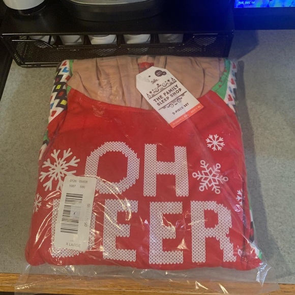 2 piece unisex pajamas set the family sleep shop from justice - Picture 3 of 4